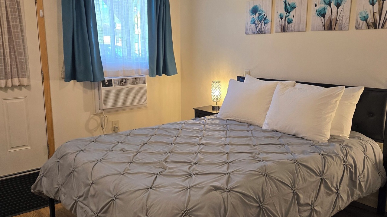 Photo of Bedroom in Northport