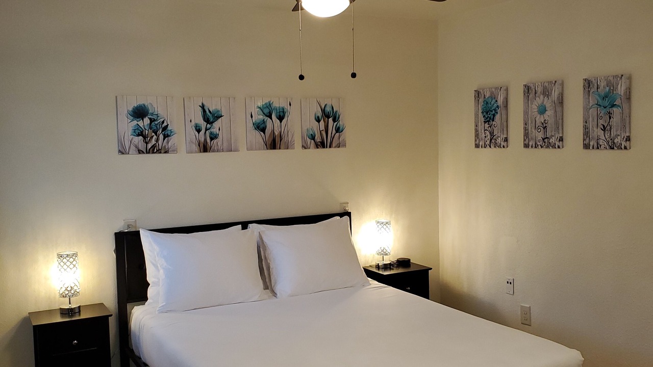 Photo of Bedroom in Northport
