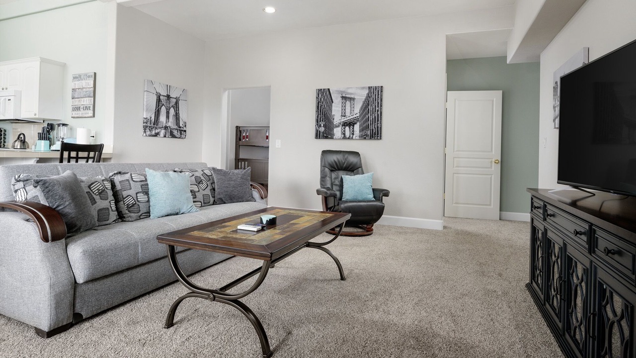 Photo of Livingroom in Happy Valley
