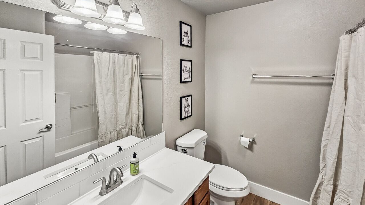 Photo of Bathroom in Donnelly