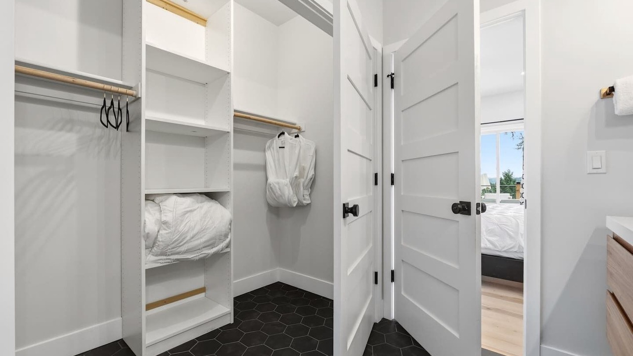 Photo of Bedroom in Worley