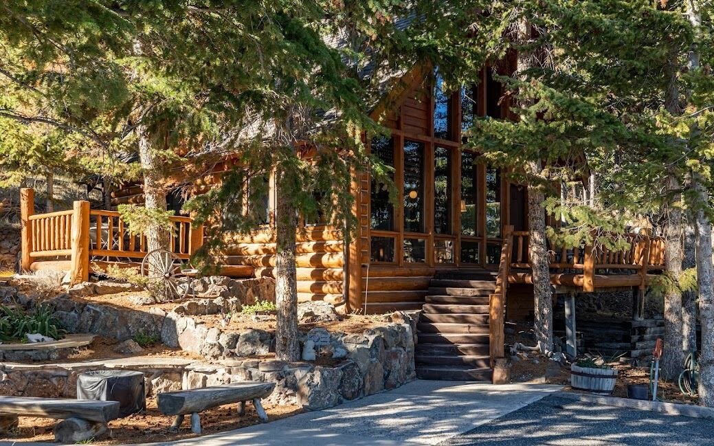 Photo of Others in Wapiti