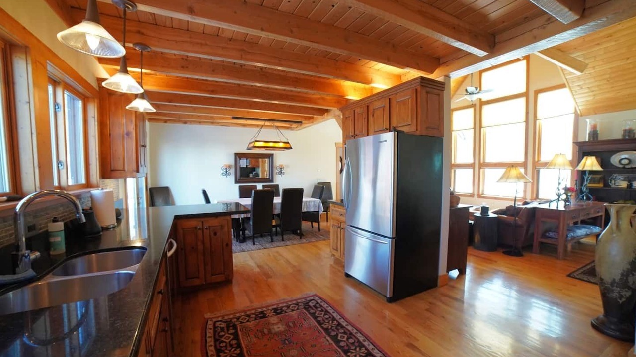 Photo of Bedroom in Victor