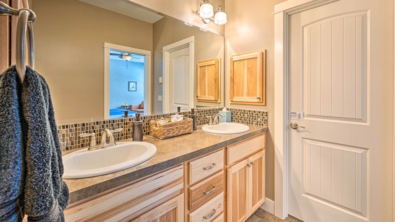Photo of Bathroom in Fir Grove Estates