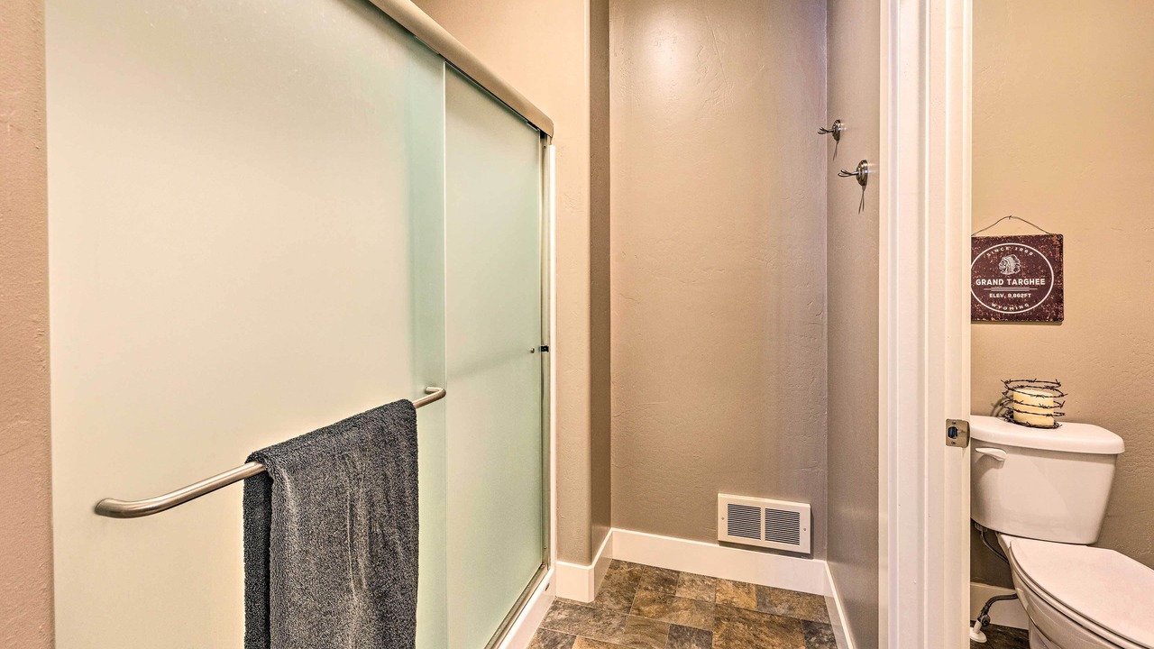 Photo of Bathroom in Fir Grove Estates