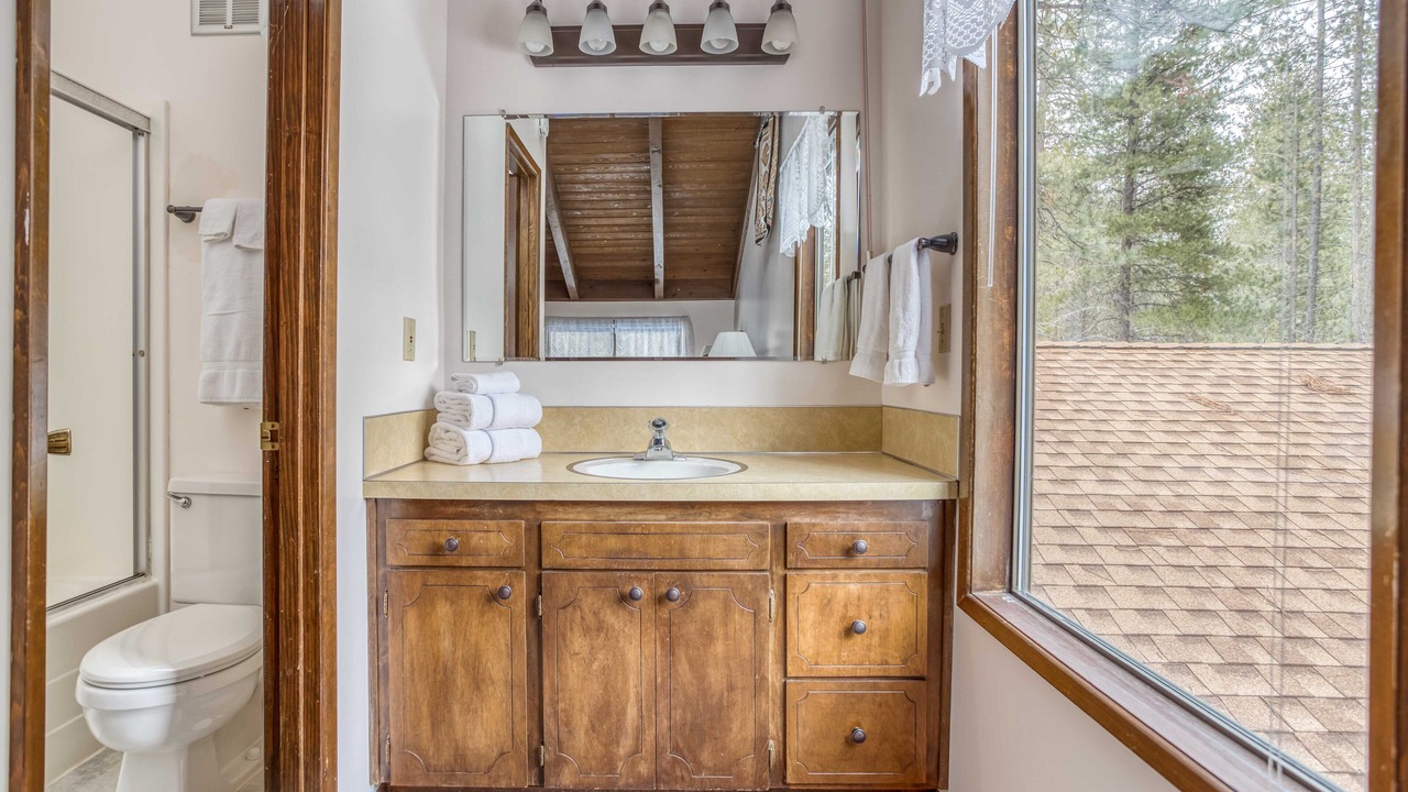 Photo of Bathroom in Tennis Village