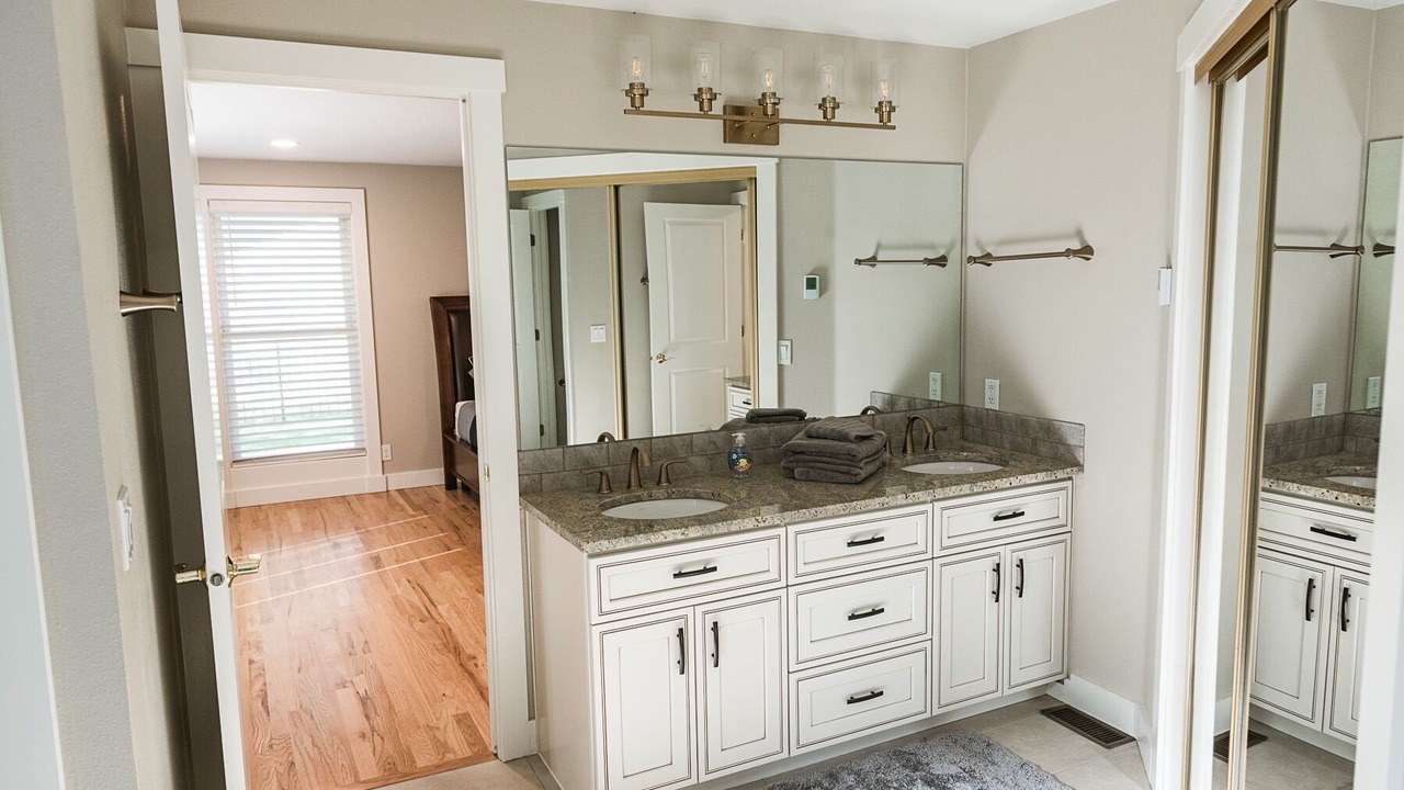 Photo of Bathroom in West Valley