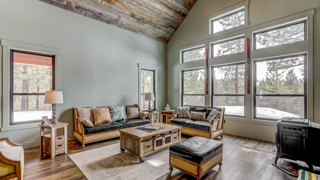Photo of Bedroom in Cascade