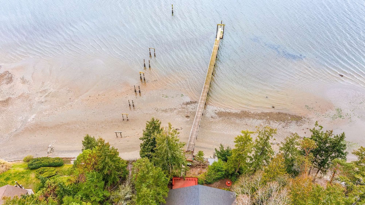 Photo of Others in Freeland