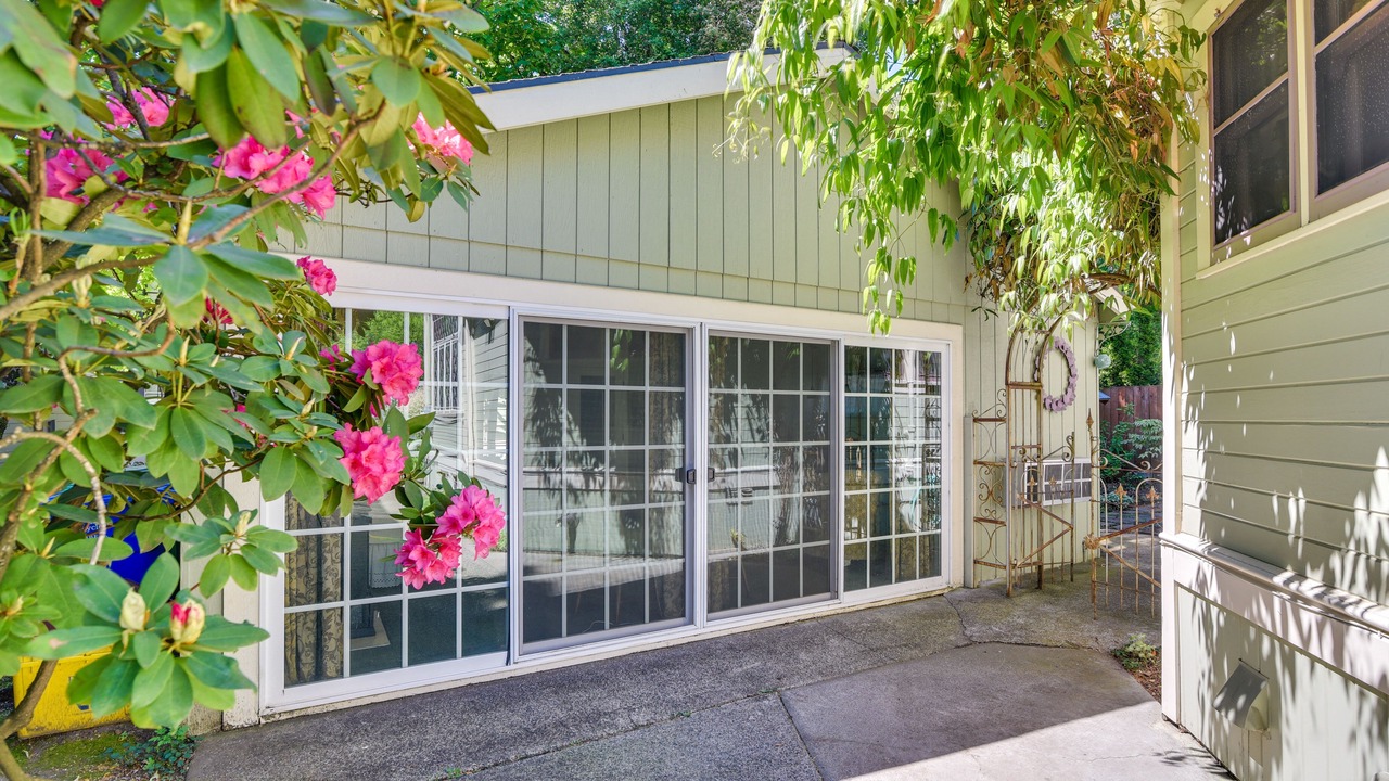 Photo of Outdoor in Irvington