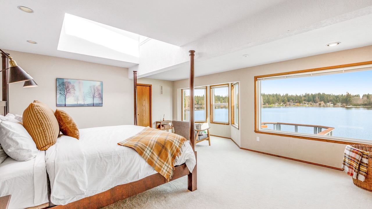 Photo of Bedroom in Clinton