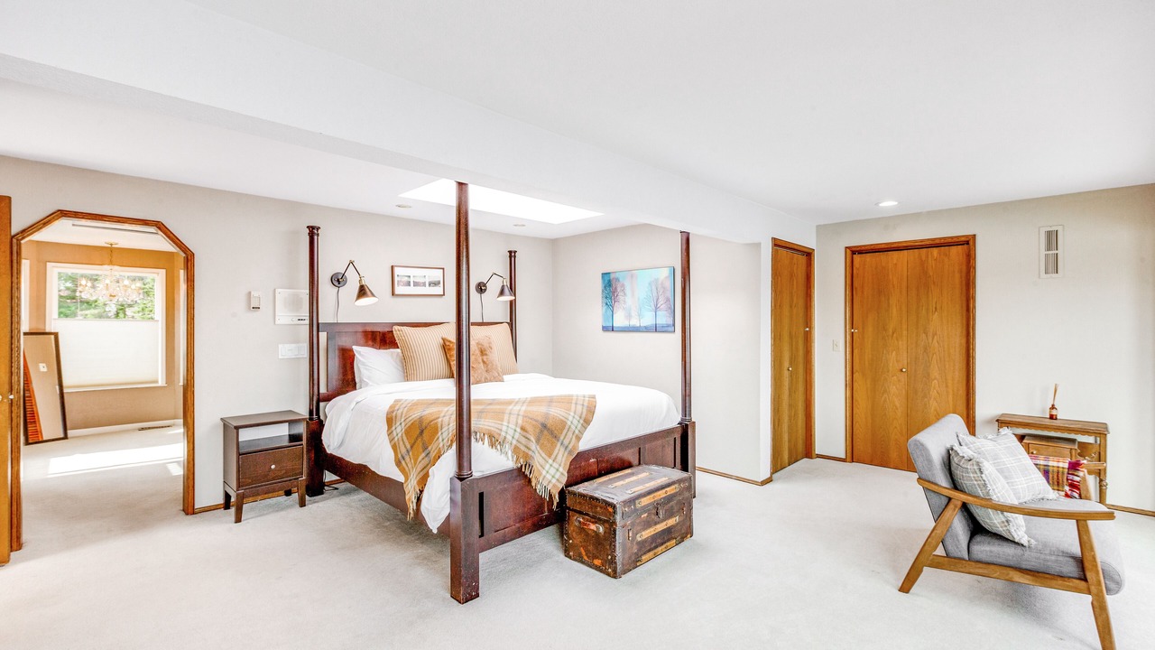 Photo of Bedroom in Clinton