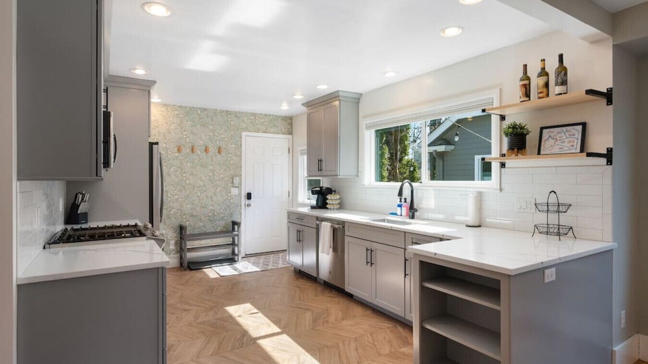 Photo of Kitchen in Green Lake