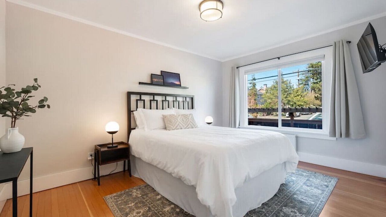 Photo of Bedroom in Green Lake