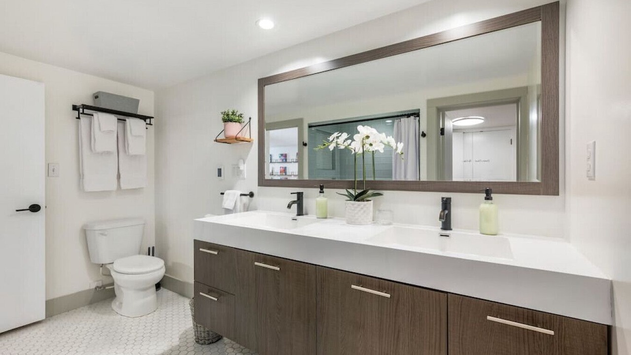 Photo of Bathroom in Green Lake