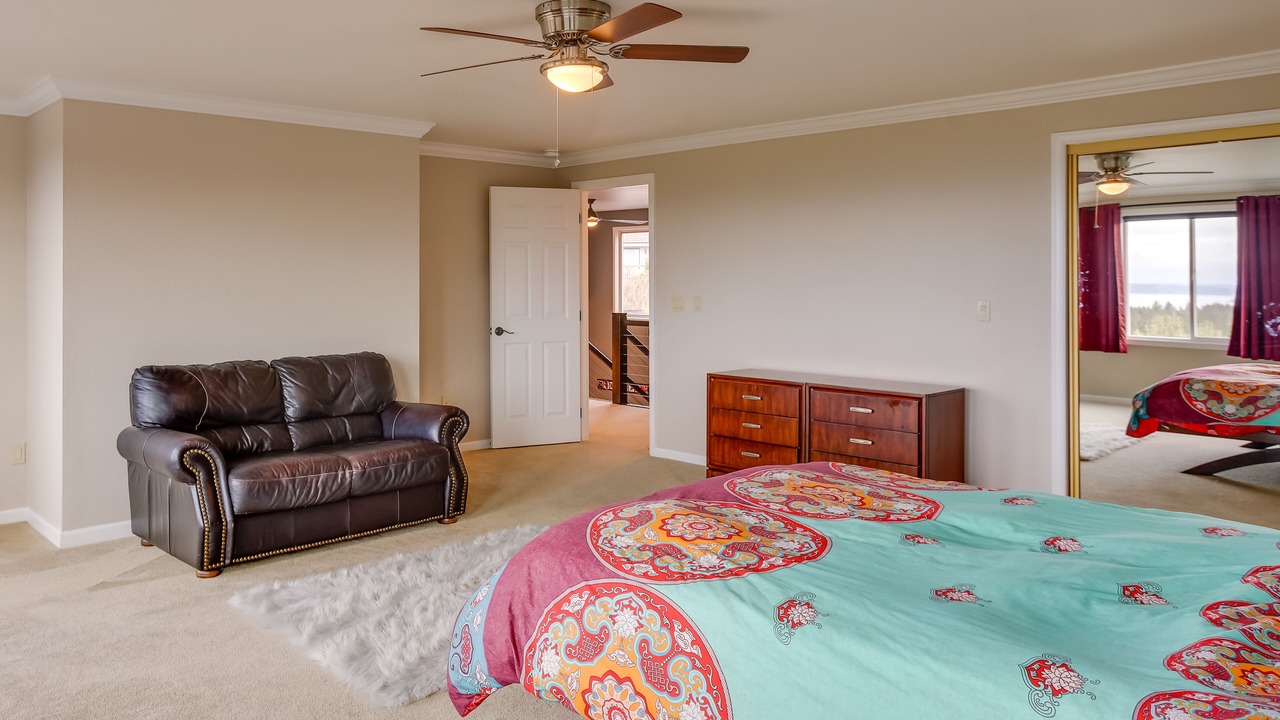 Photo of Bedroom in University Place