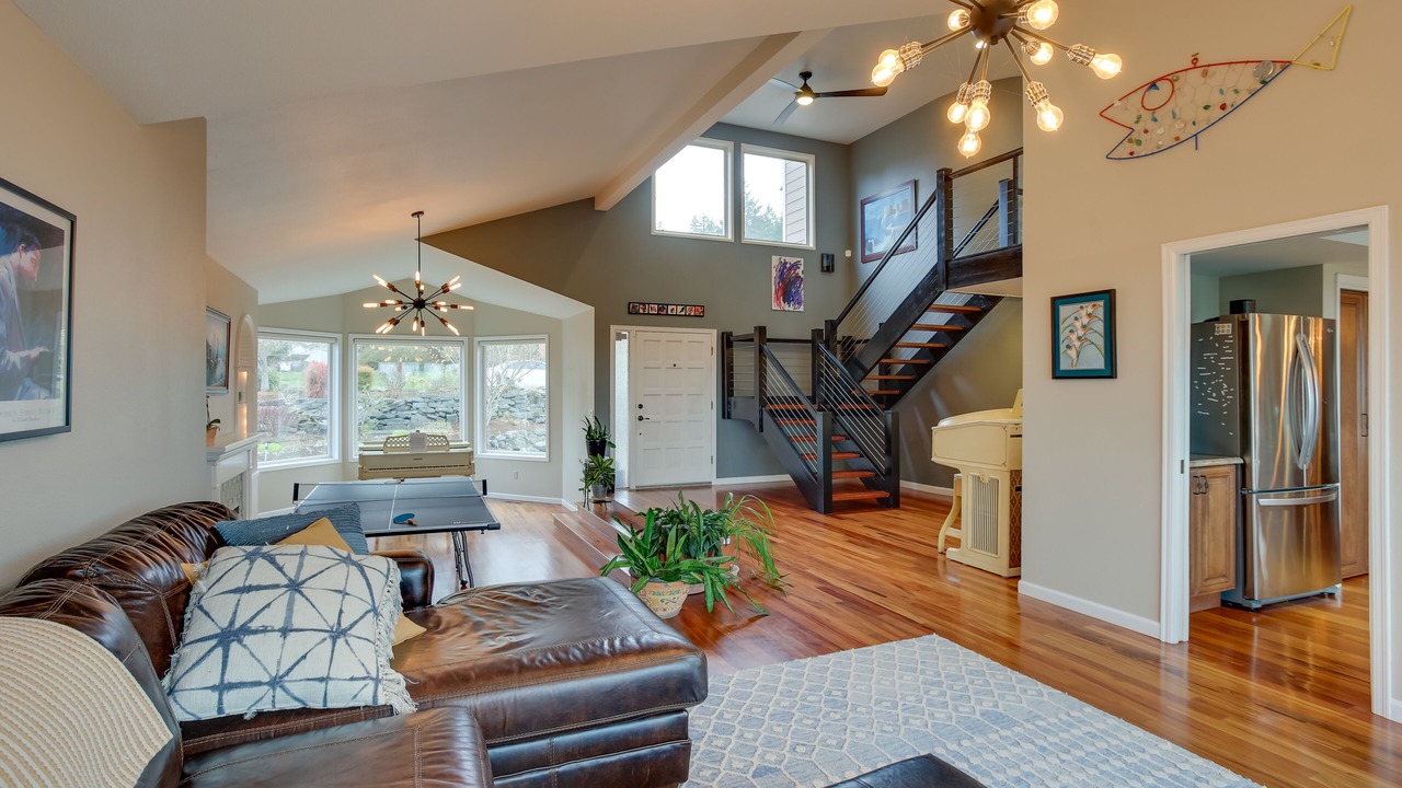 Photo of Livingroom in University Place