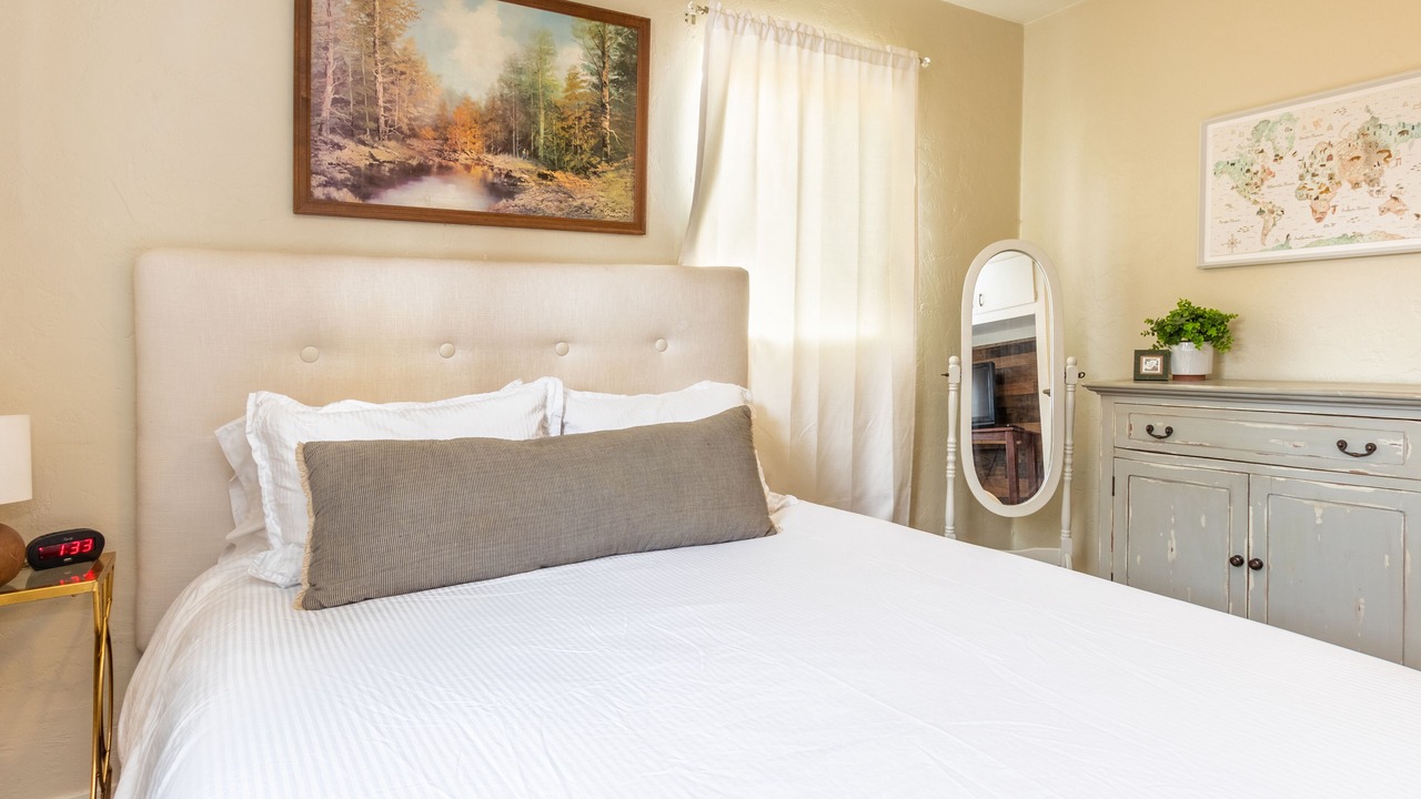 Photo of Bedroom in Nampa