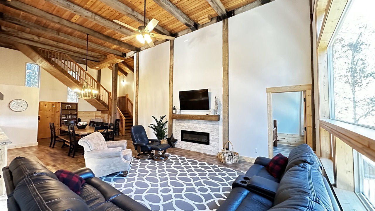 Photo of Livingroom in Garden Valley