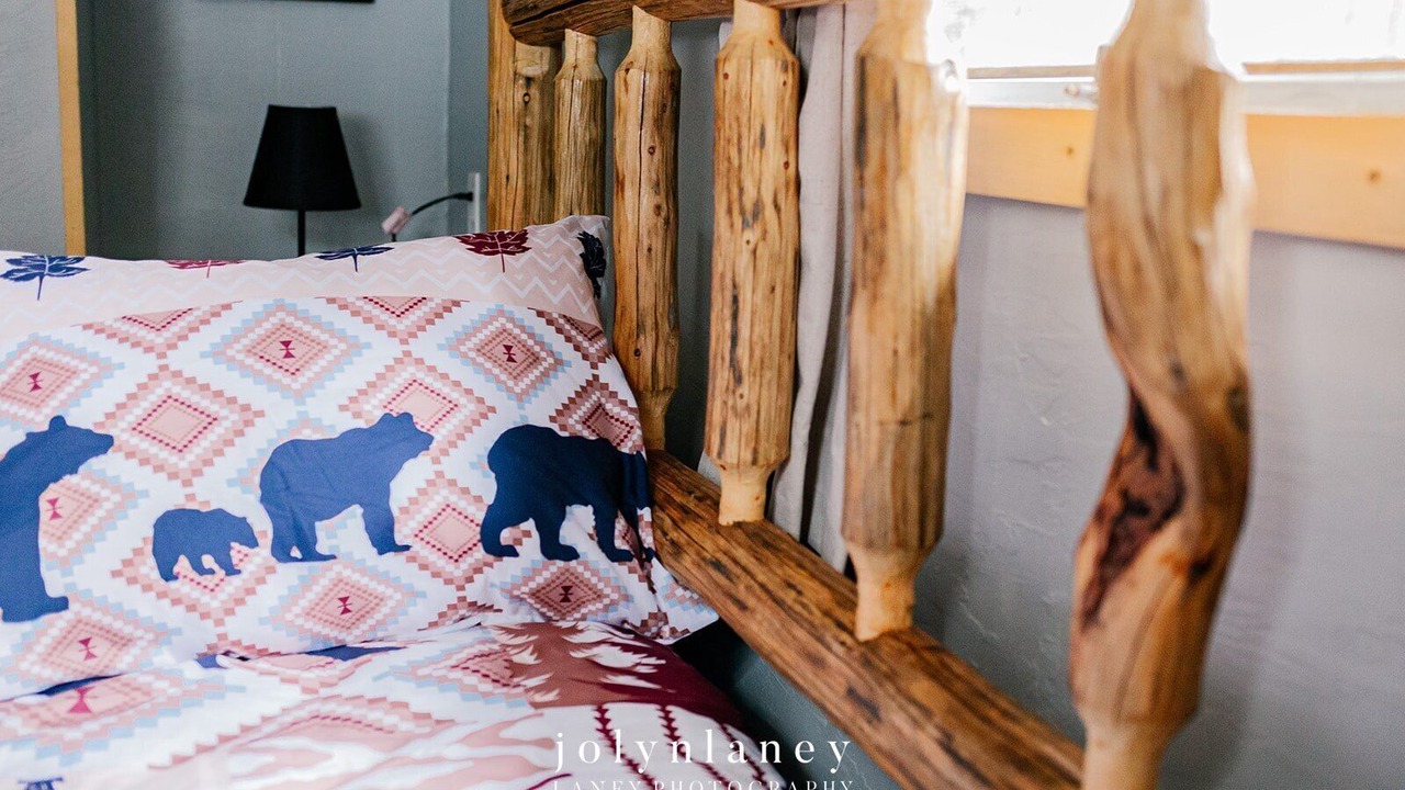 Photo of Bedroom in Garden Valley