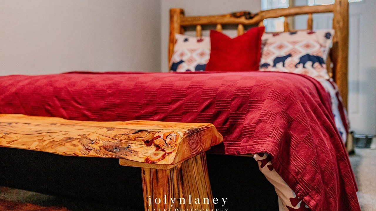 Photo of Bedroom in Garden Valley
