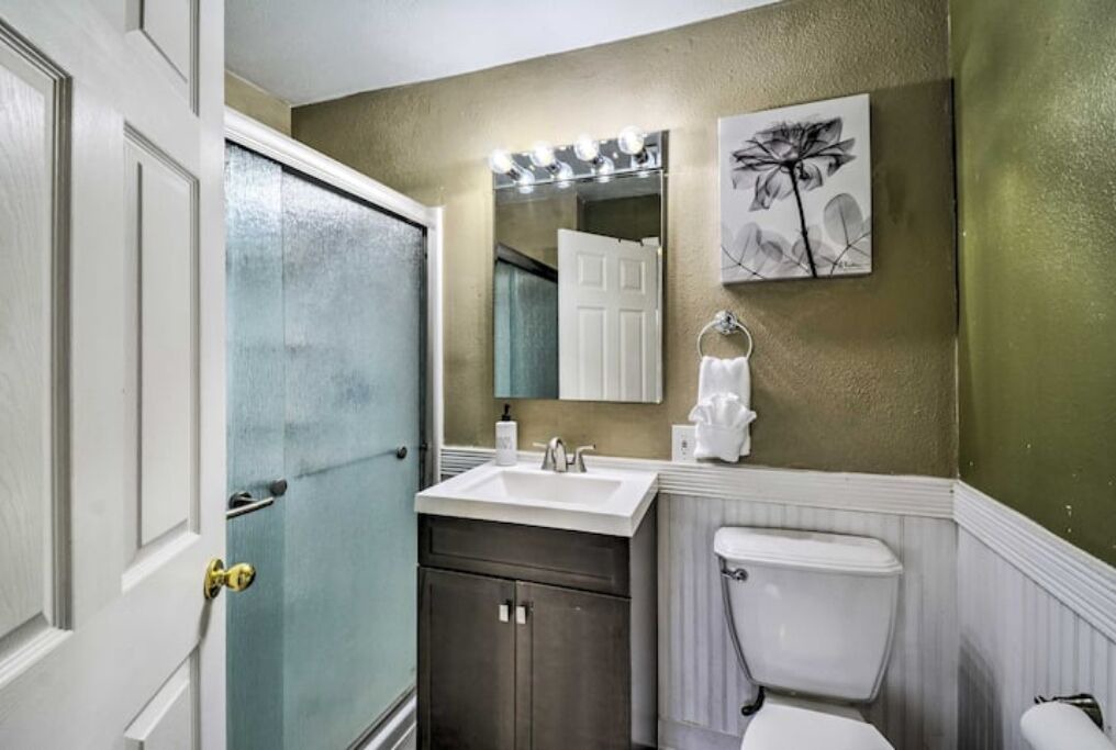 Photo of Bathroom in North End