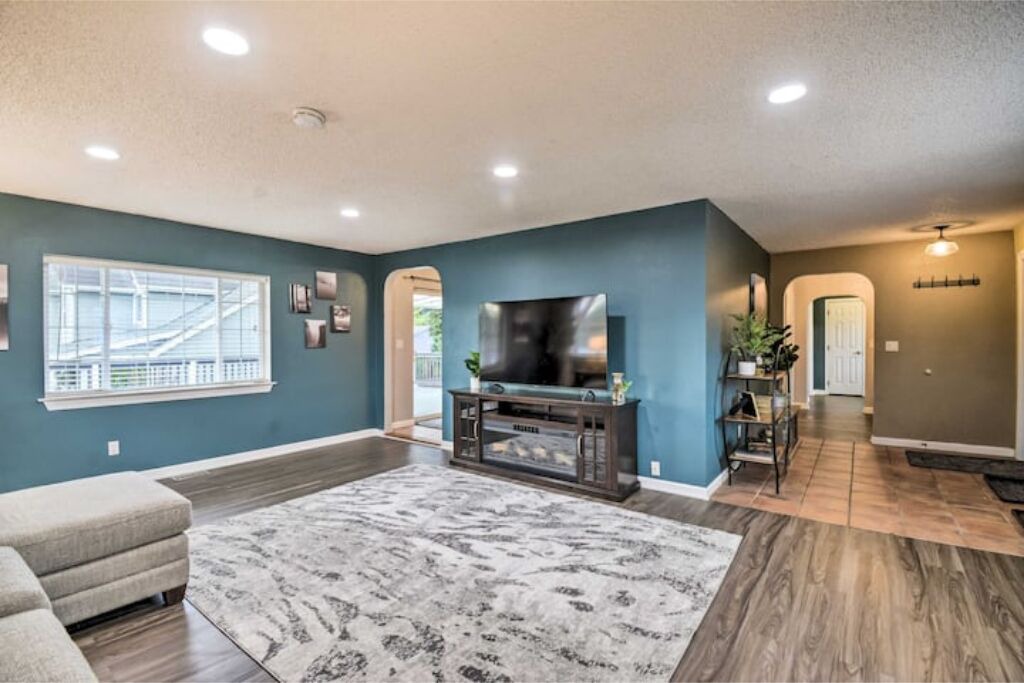 Photo of Livingroom in North End