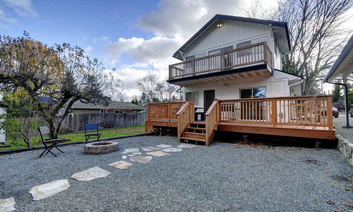 Photo of Outdoor in West End