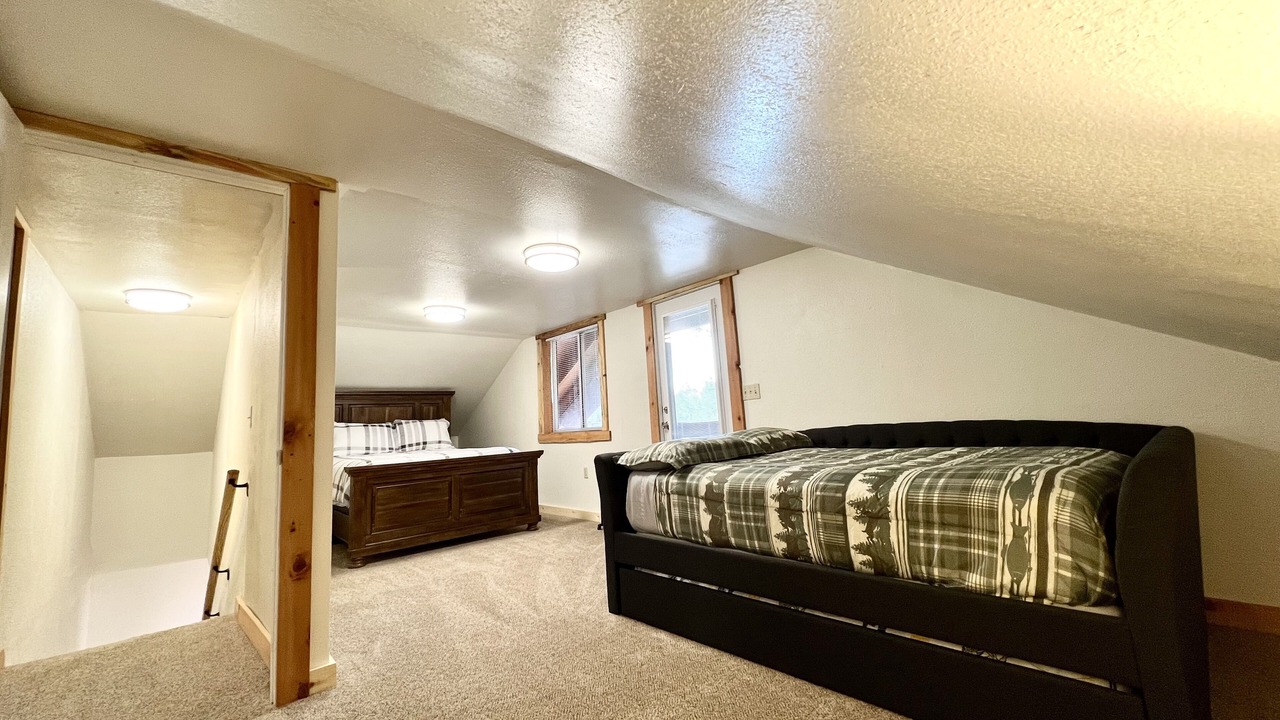 Photo of Bedroom in Garden Valley