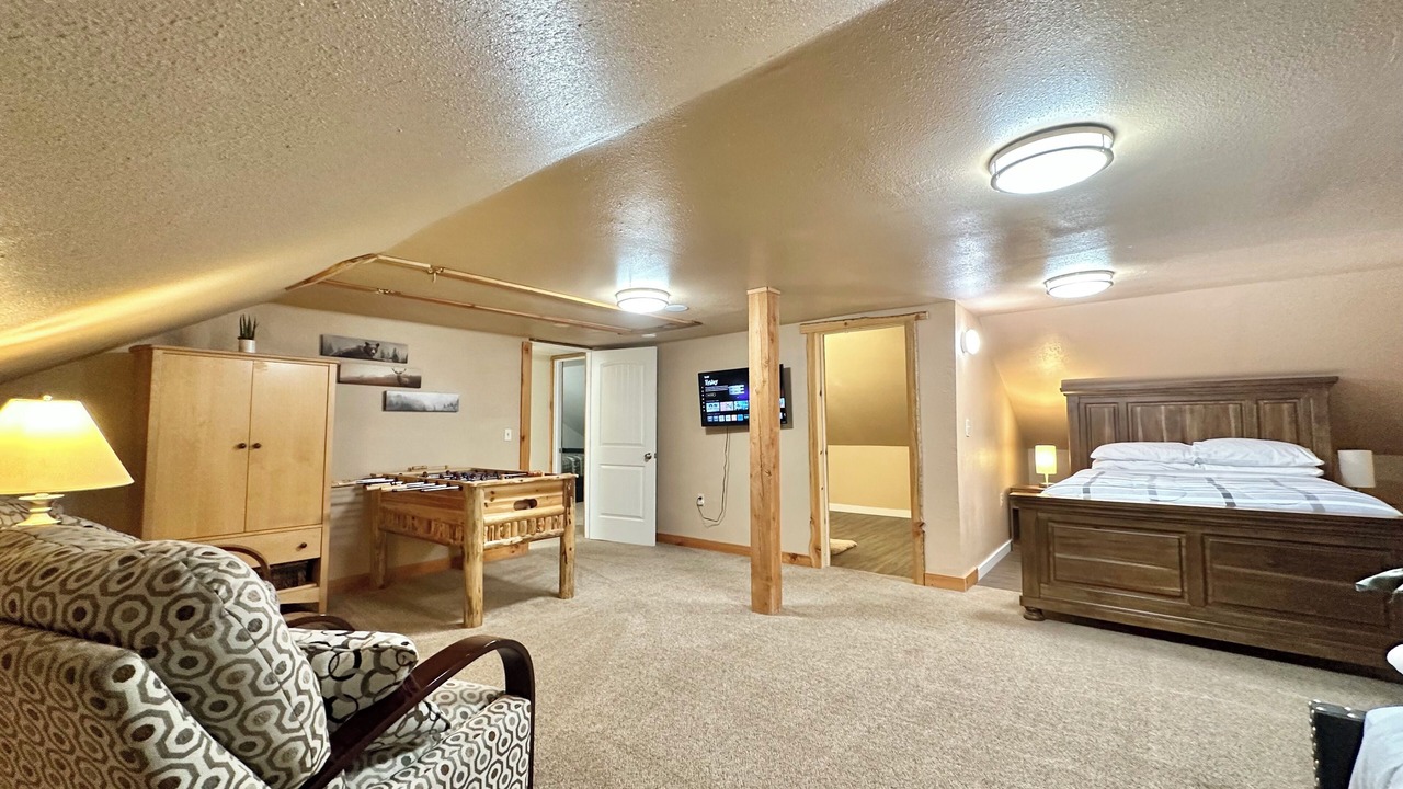 Photo of Bedroom in Garden Valley