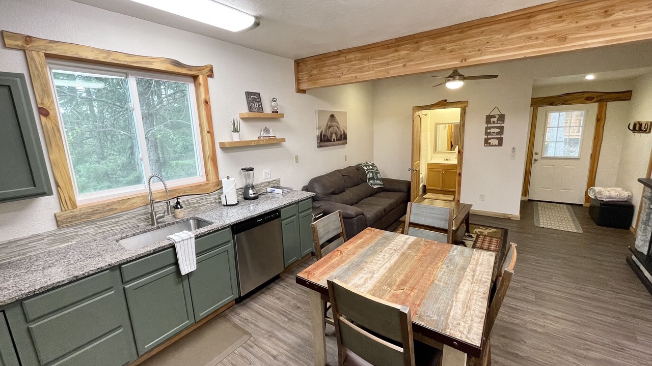 Photo of Livingroom in Garden Valley
