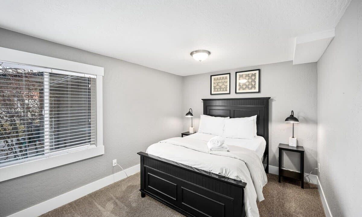 Photo of Bedroom in Dalton Gardens