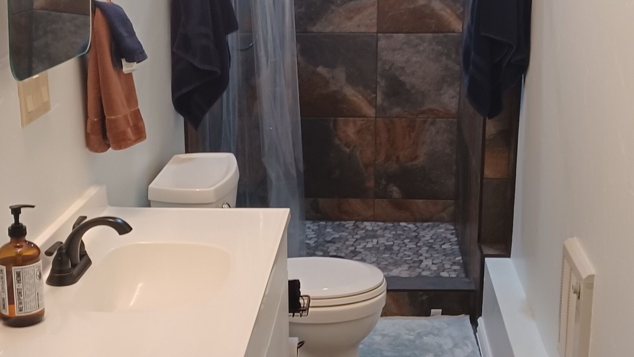 Photo of Bathroom in Oneida County