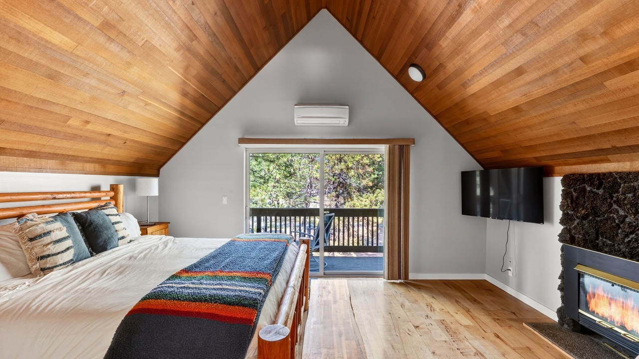 Photo of Livingroom in Sunriver