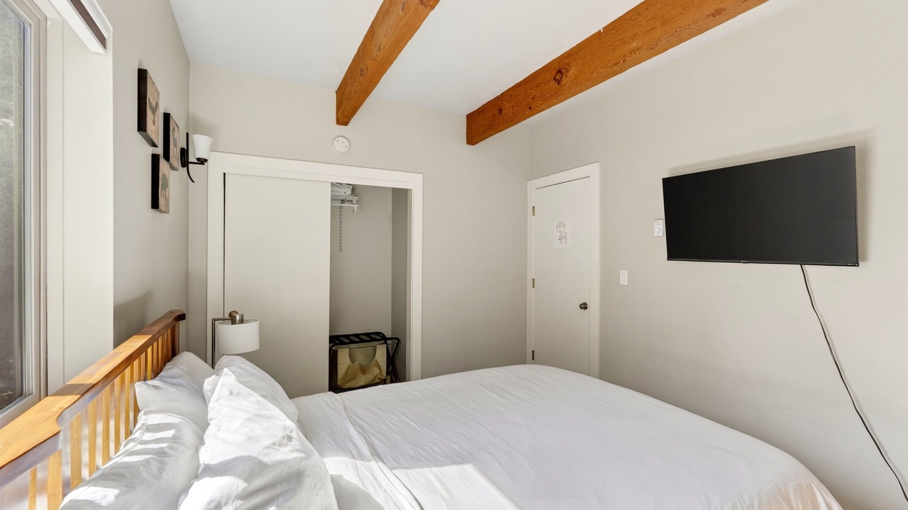 Photo of Bedroom in Sunriver