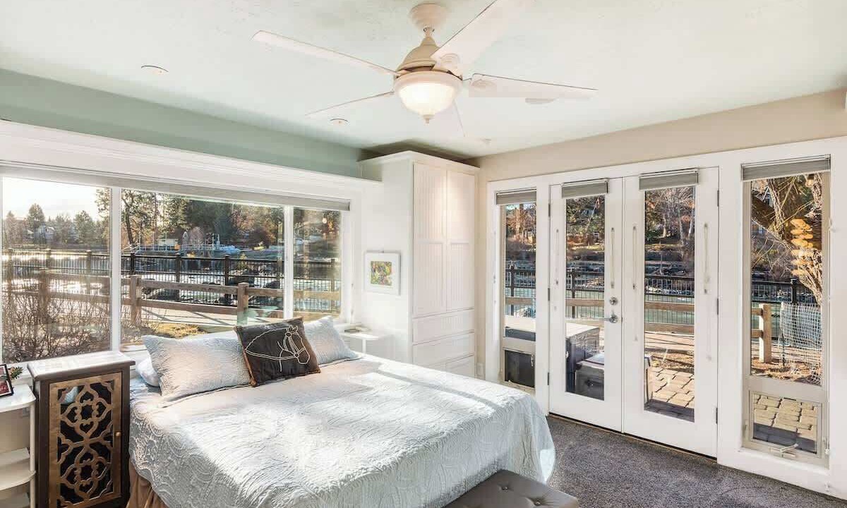 Photo of Bedroom in Bend
