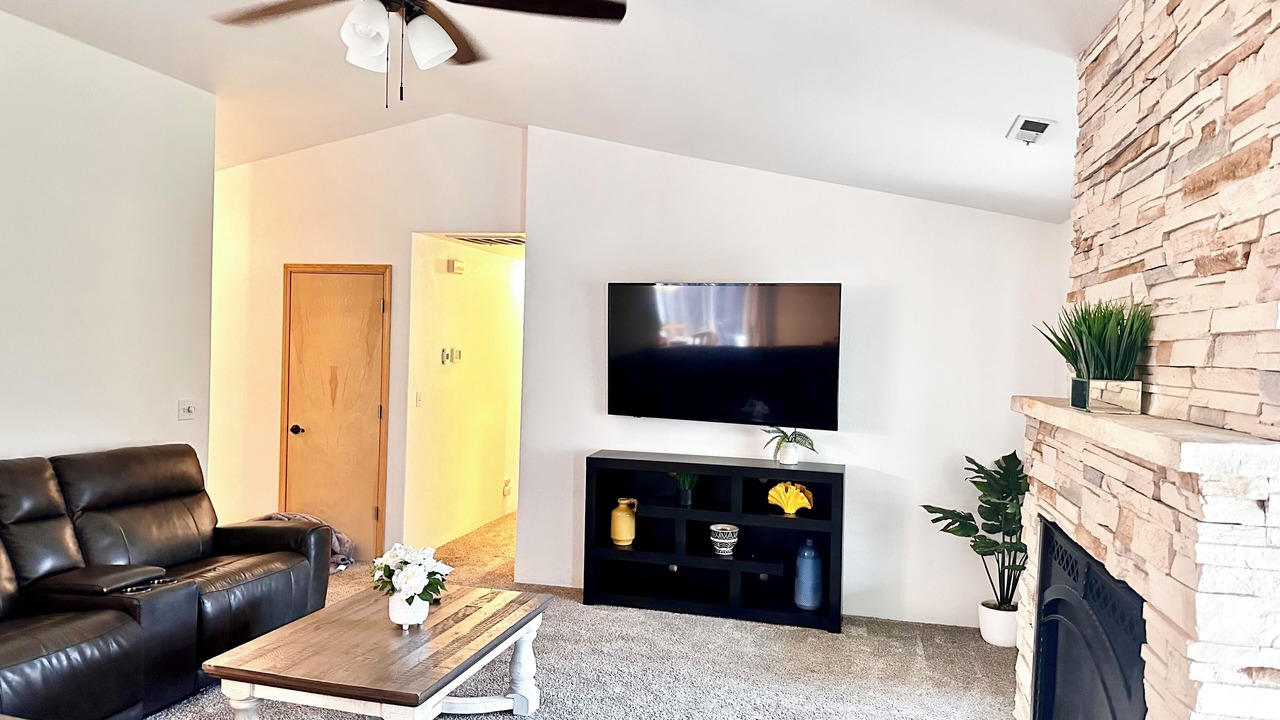 Photo of Livingroom in Medford