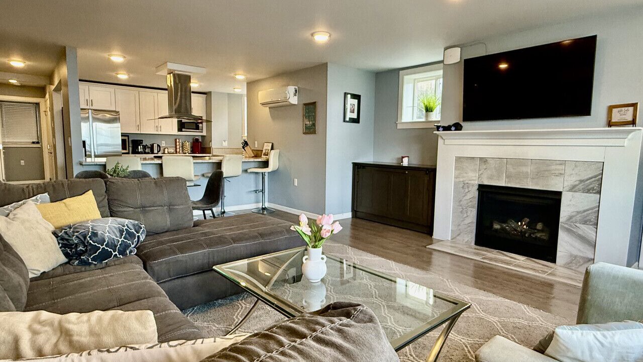 Photo of Livingroom in North End