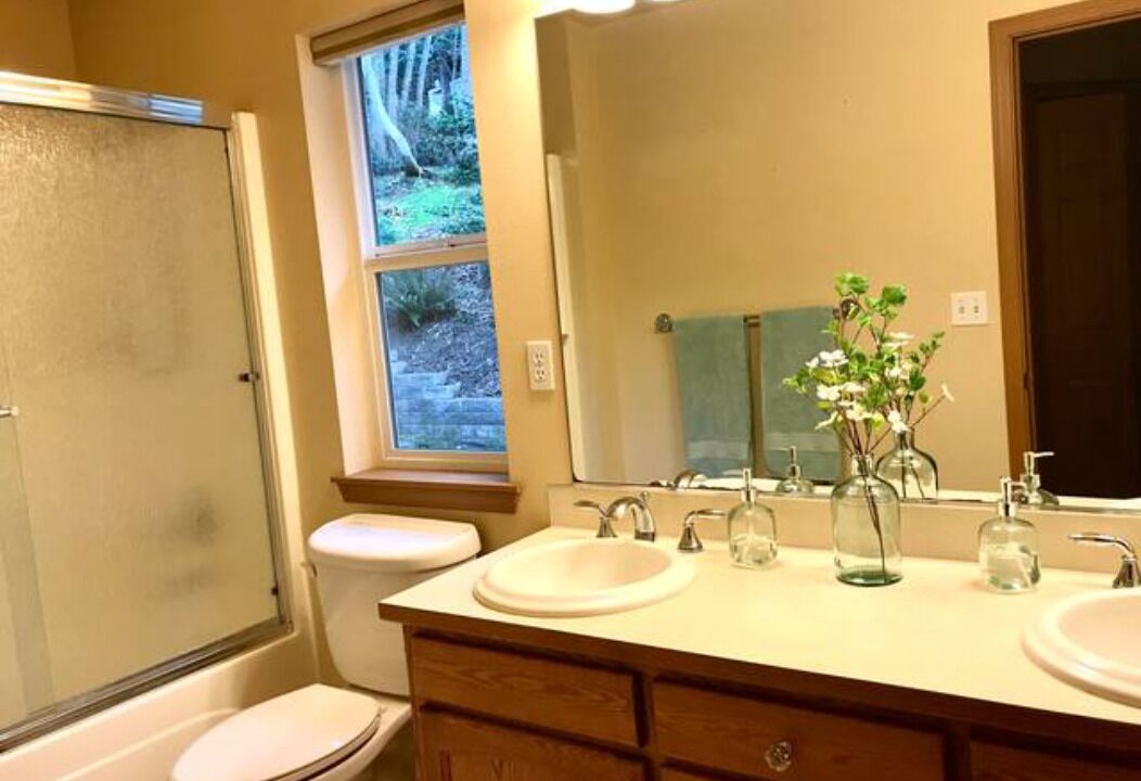 Photo of Bathroom in Coupeville