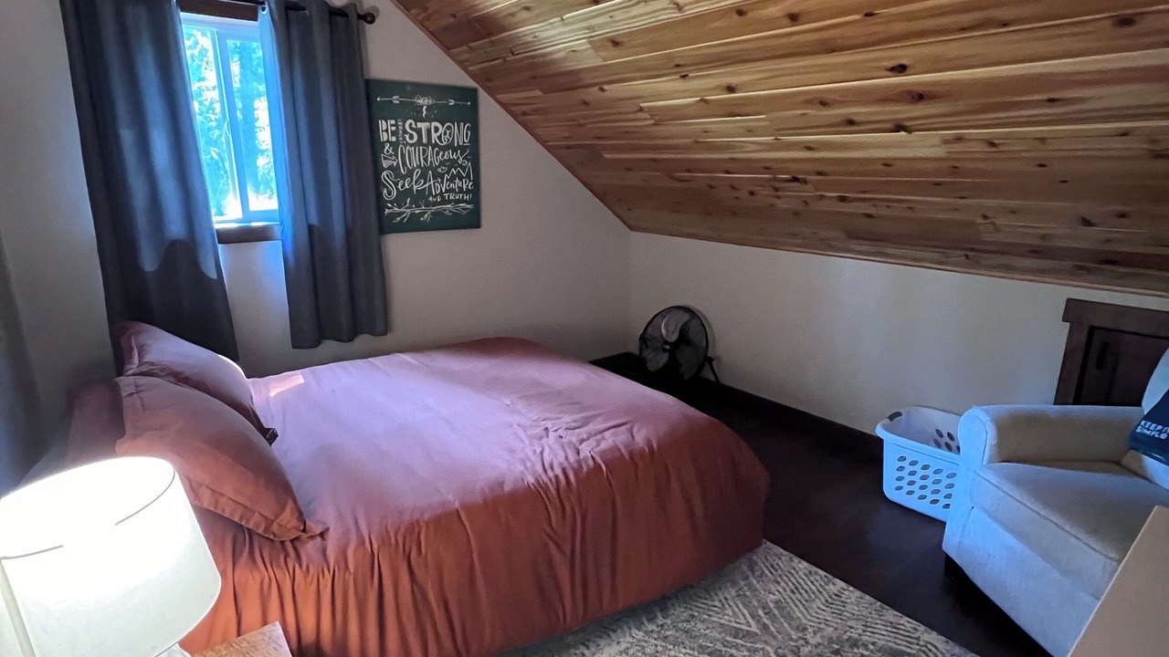 Photo of Bedroom in Rexford