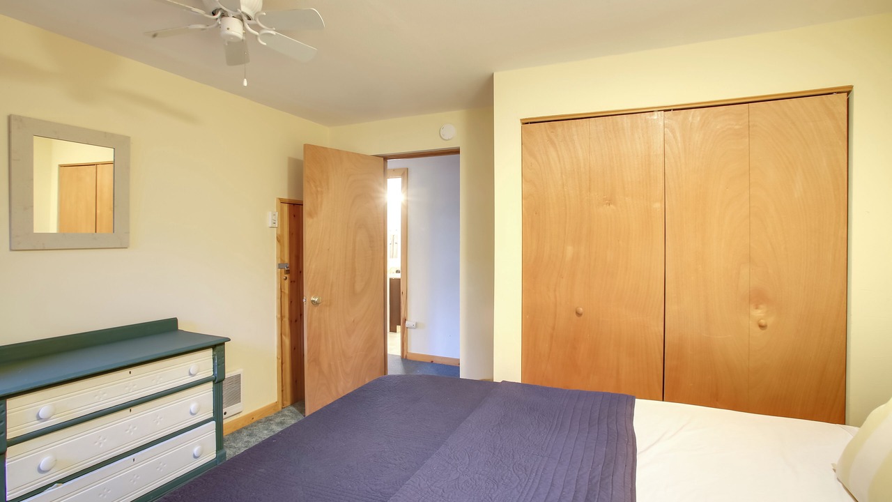 Photo of Bedroom in Worley