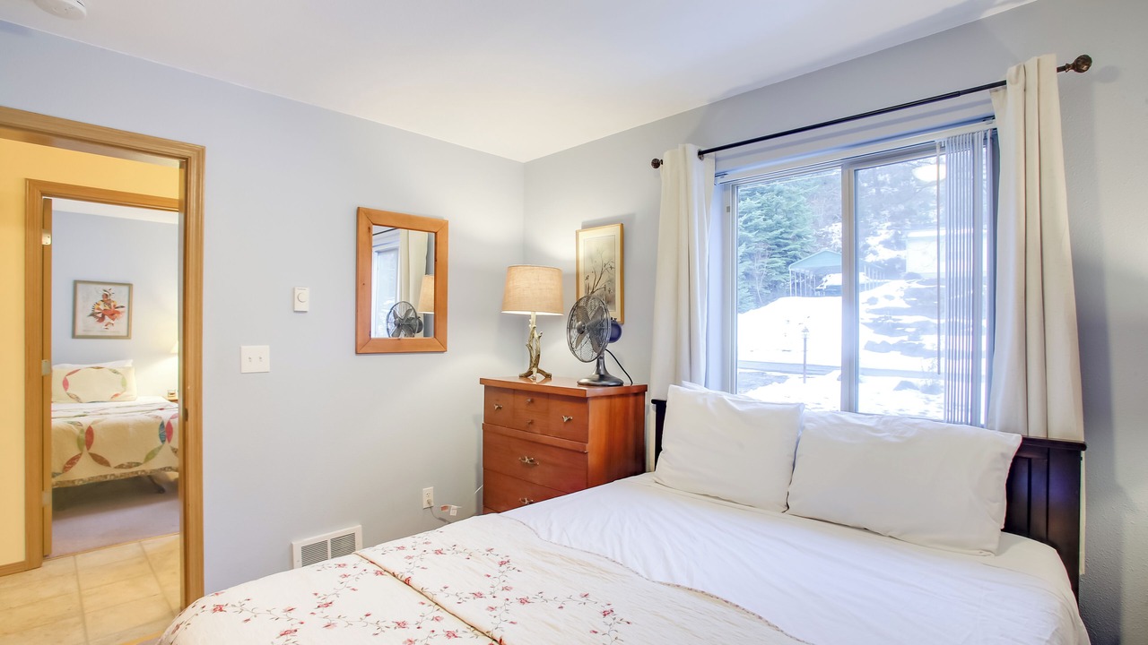 Photo of Bedroom in Worley