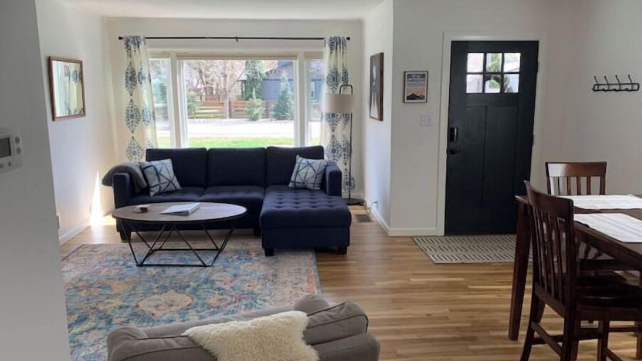 Photo of Livingroom in North End