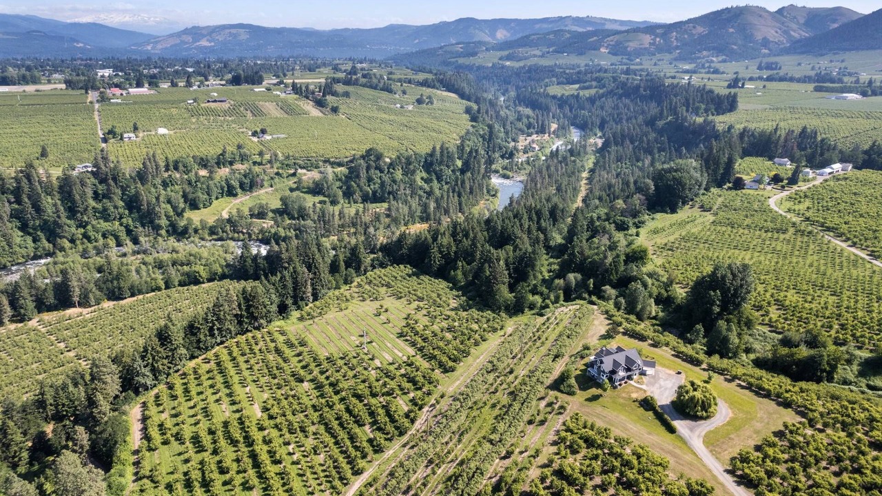 Photo of Others in Hood River