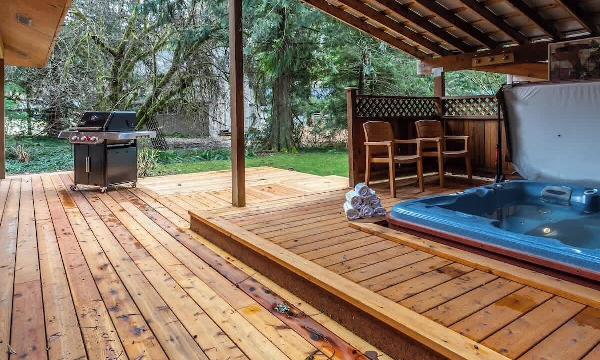 Photo of Patio Balcony in Glacier