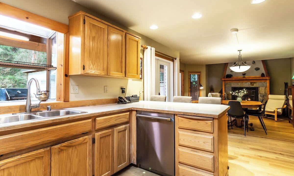 Photo of Kitchen in Glacier