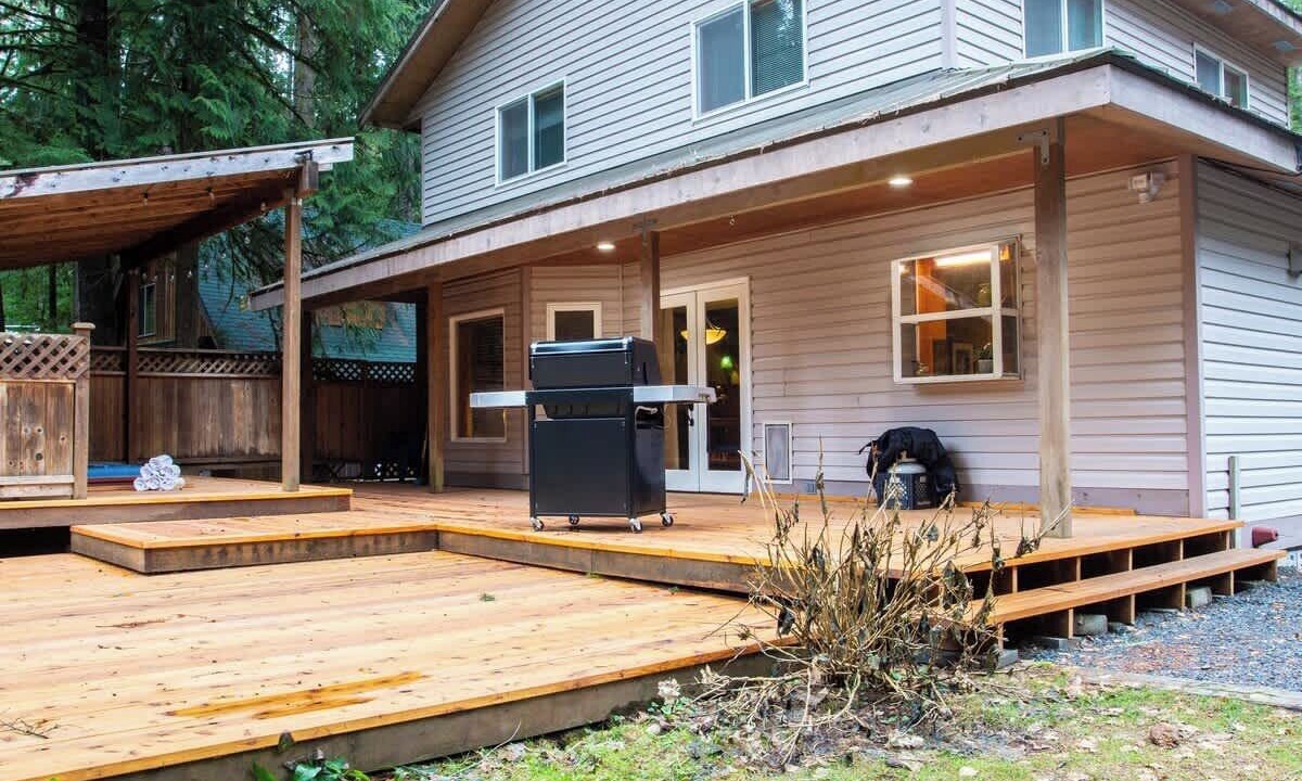 Photo of Patio Balcony in Glacier