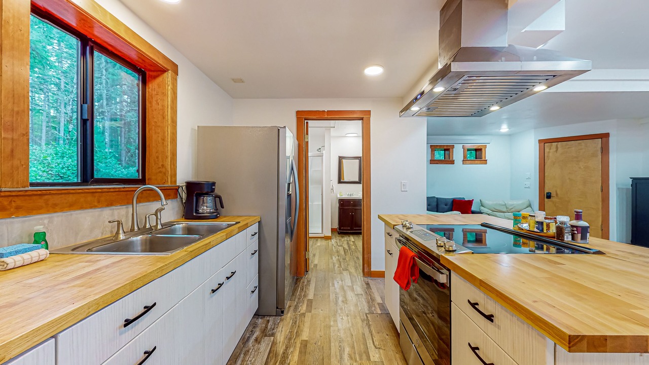 Photo of Kitchen in Langley