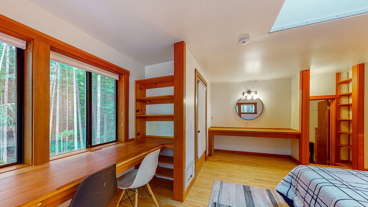 Photo of Bedroom in Langley