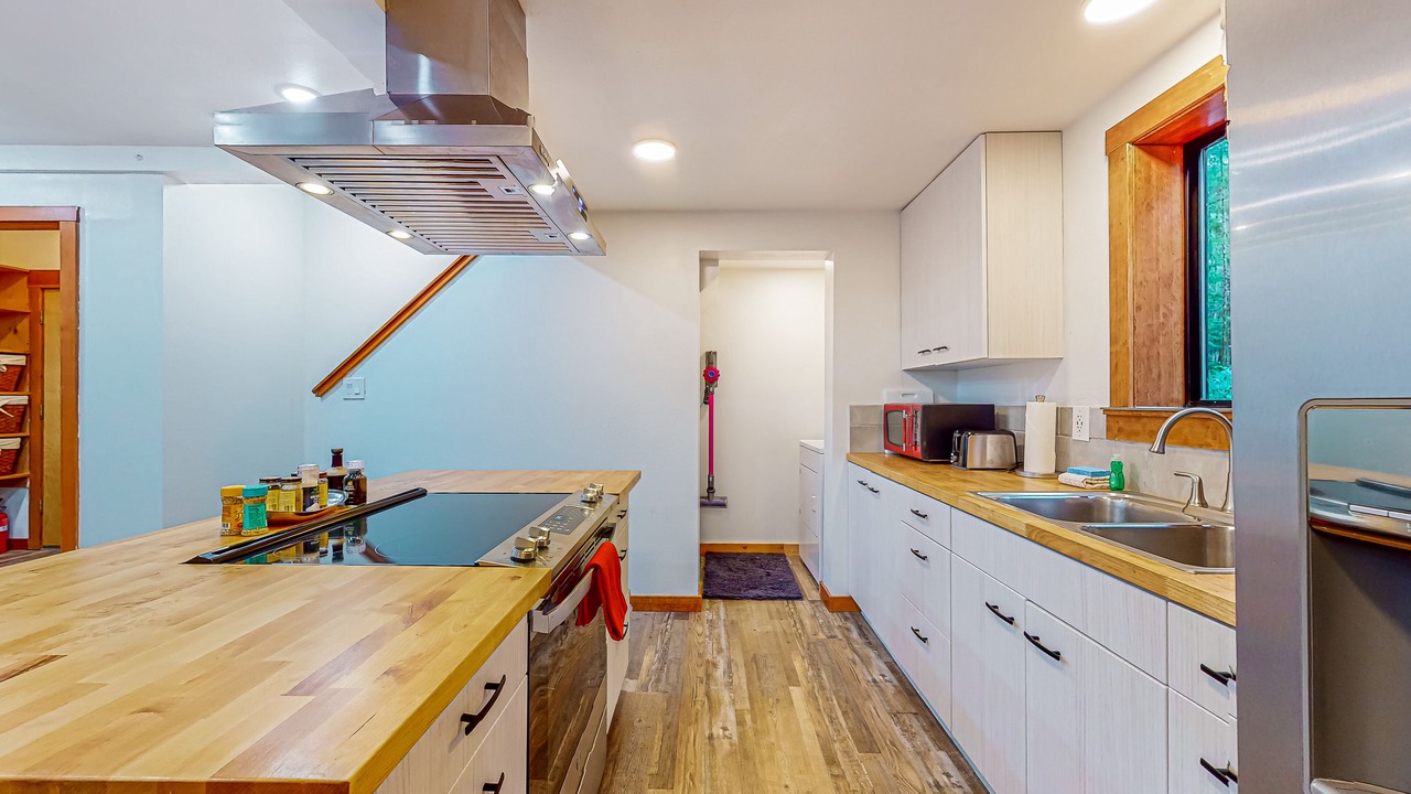 Photo of Kitchen in Langley